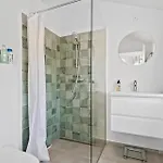 5 Bedroom Awesome In