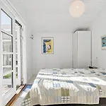 5 Bedroom Awesome In Дом отдыха *