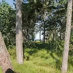 Дом отдыха 5 Bedroom Awesome In *